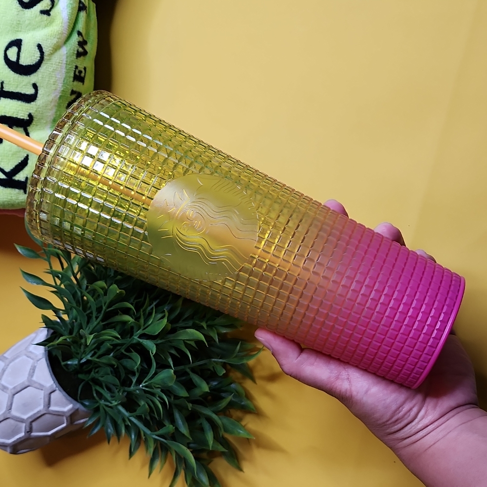 BNEW STARBUCKS LEMON YELLOW PINK STUDDED 24 OZ TUMBLER